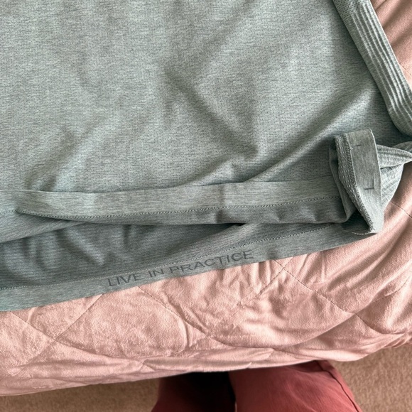 Lululemon Metal Vent Long Sleeve 2.0 - Tidewater Teal / Wild Mint Size Large - Picture 6 of 10